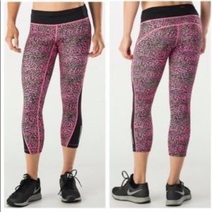 Nike Dri-fit pink leopard yoga capri leggings